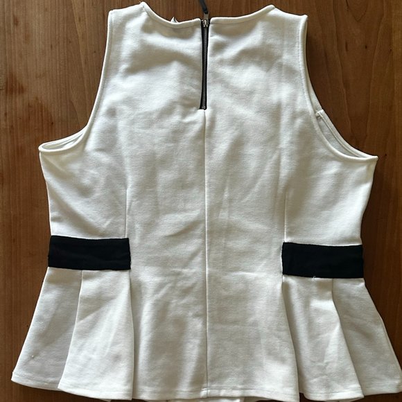 Elle tank & pants outfit size 12 - Picture 3 of 9